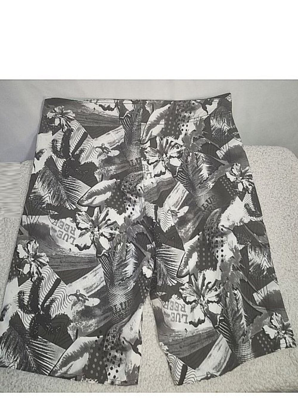 Badboy Men's swim trunks board shorts black/white tropical design, LG. 36" waist